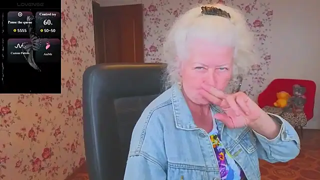 Онлайн чат XXX Maya_Mayflower