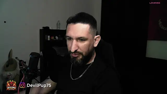 Chat XXX en directo de DevilPup75_