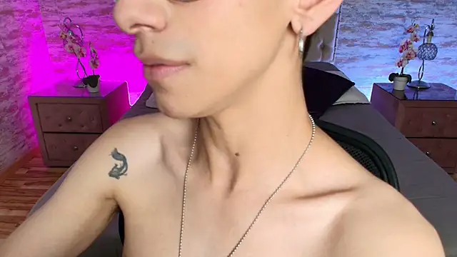 Evans_Noir Webcam-Show