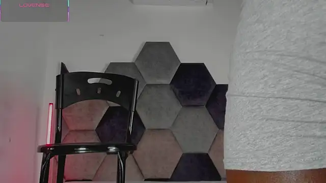 Latrellx7 Show Webcam