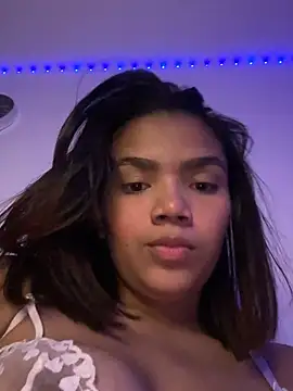 Britany_23 라이브 XXX 채팅