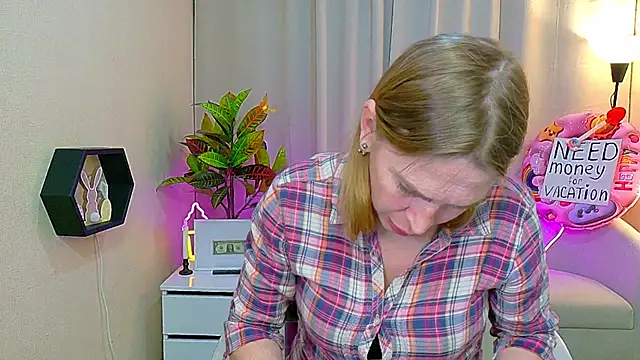 TessaDaybreak Chat XXX in diretta