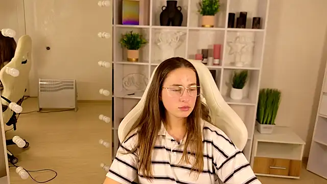แชท XXX สดของ NadinnL