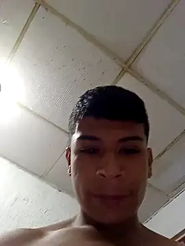 Show modela Bigcockomgg na web-kameri