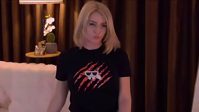 TinaHarley – Naživo XXX chat