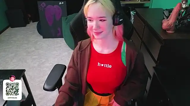Chat +18 de Maya_Viola ao vivo
