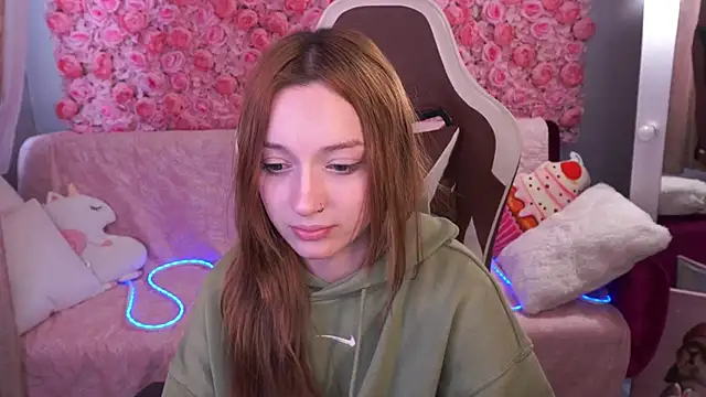 LizzaMoonn live XXX chat