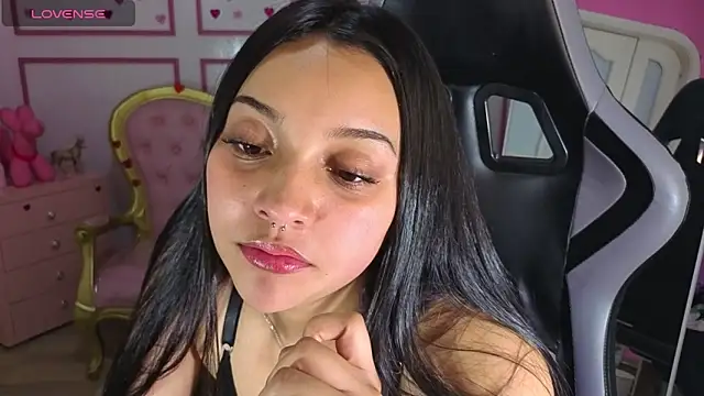 lia_harper_t live XXX chat