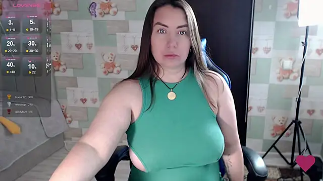 Korolek12's Live XXX Chat