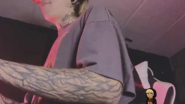 AcidMilo Live XXX-chat