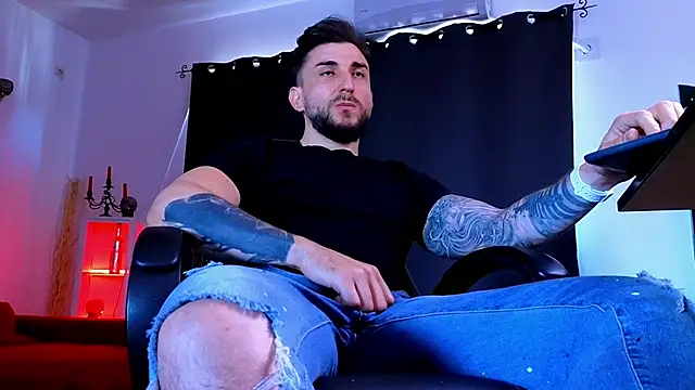 MightyAaron66 Chat XXX in diretta