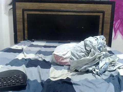 AlbertBigCock Adlı Modelin Canlı XXX Sohbeti