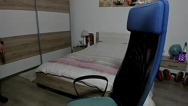 RobbyShawz's Webcam Show