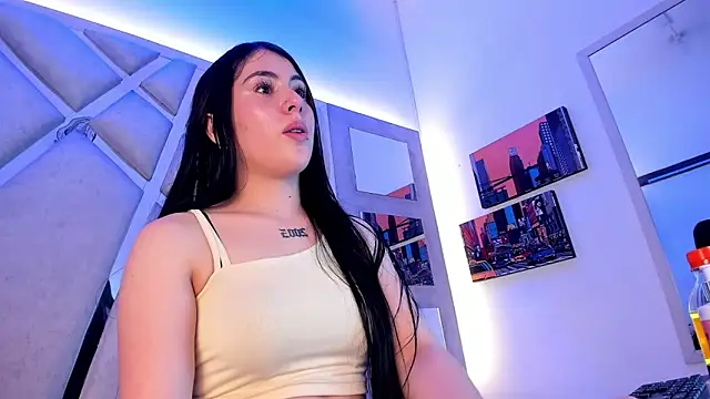 Victoria_14's Live XXX Chat