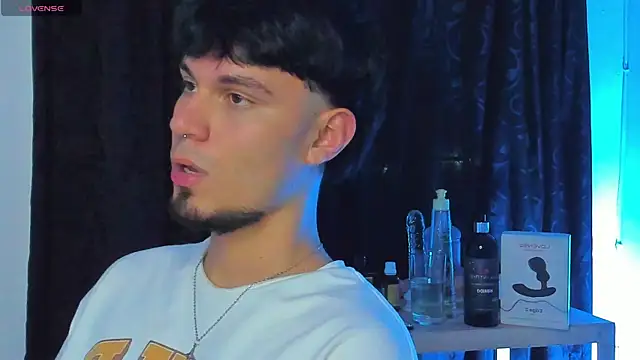 manu__05 webcam show