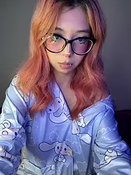 Valen-Foxx1 Adlı Modelin Canlı XXX Sohbeti