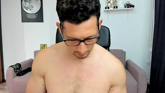 BrutusK08's Webcam Show