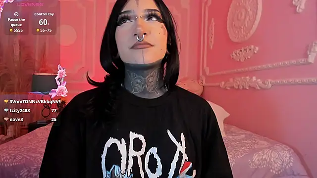 Kat_VonDe's Live XXX Chat