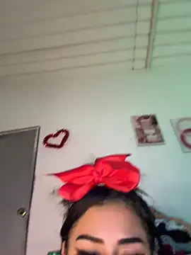 Živý XXX chat halana_squirts