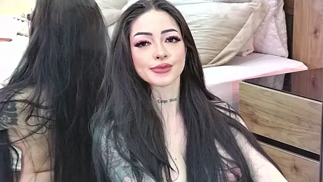 AlessandraLoviのライブXXXチャット