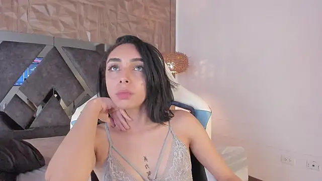 Kiara_velvet__のライブXXXチャット