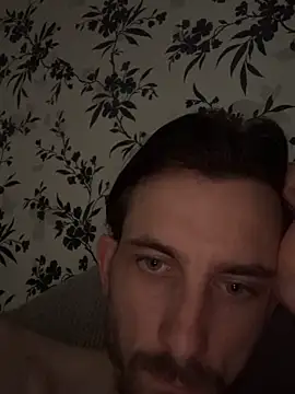 Chat XXX en directo de Big8inchUncutCock