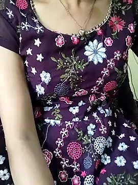 Chat +18 de darlingangelina07 ao vivo