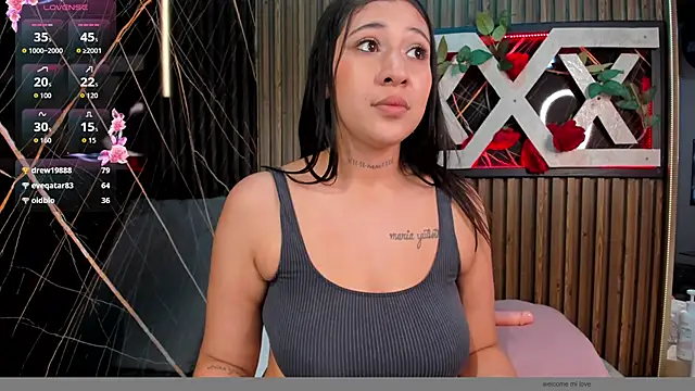 Chat XXX ao vivo de Miah_Palacio