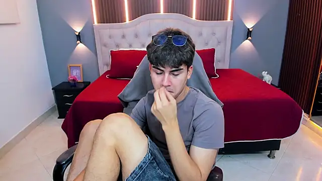 Chat +18 de Tommy18__ ao vivo