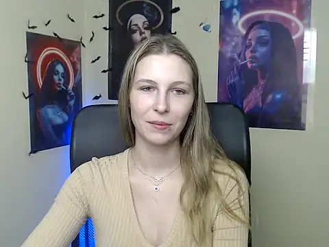 StrangerGi's Live XXX Chat