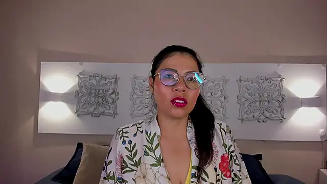 Chat +18 de anastasiagreymist_ ao vivo