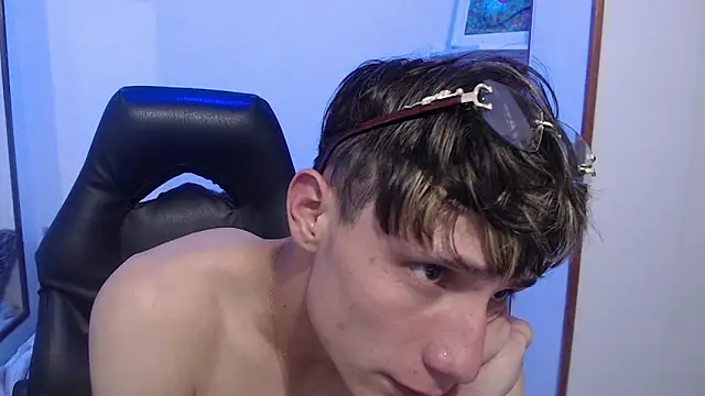 Show modela Yao_23 na web-kameri