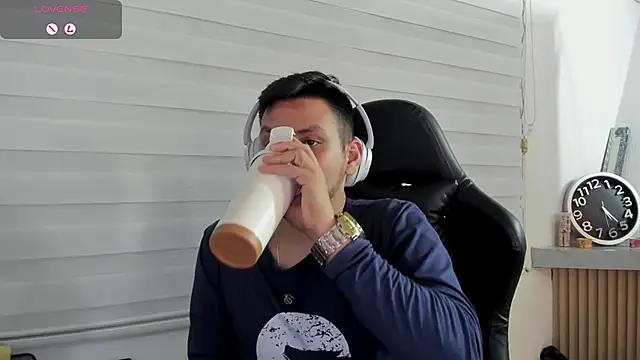 عرض كام Rick_Adams