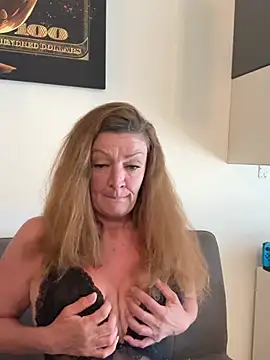 Milf-Gabi live XXX chat