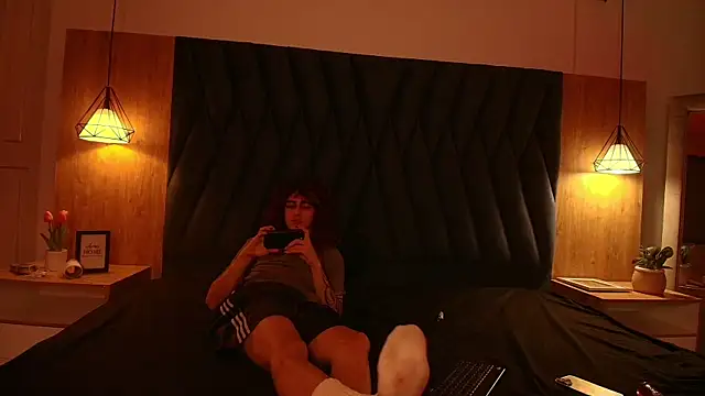 Divine_____'s Webcam Show