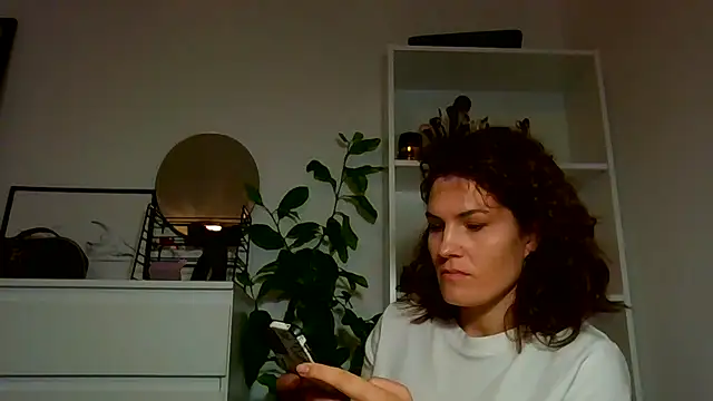 Ms-Lust1- live XXX chat