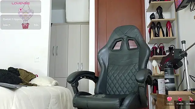 SophieBaker__'s Live XXX Chat