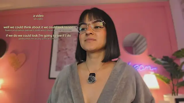SoySaraa Chat XXX in diretta