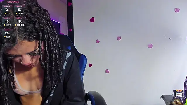 Онлайн чат XXX dolly_boob