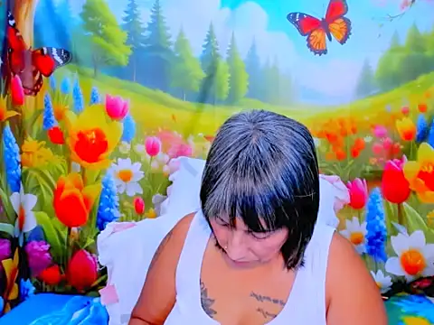 indianroxy's Live XXX Chat