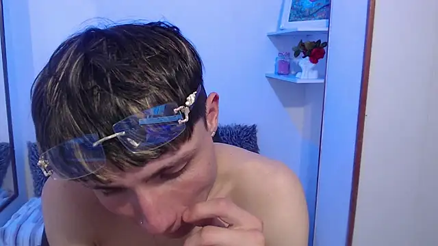 Yao_23 webkamerás műsora