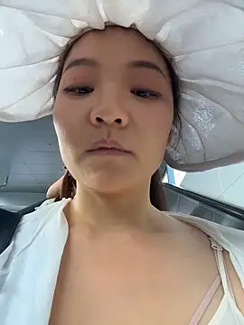 xiaochengzi505 网络视讯表演