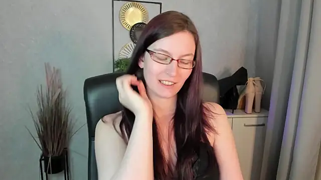 Chatroom XXX en direct de emmaxDelight