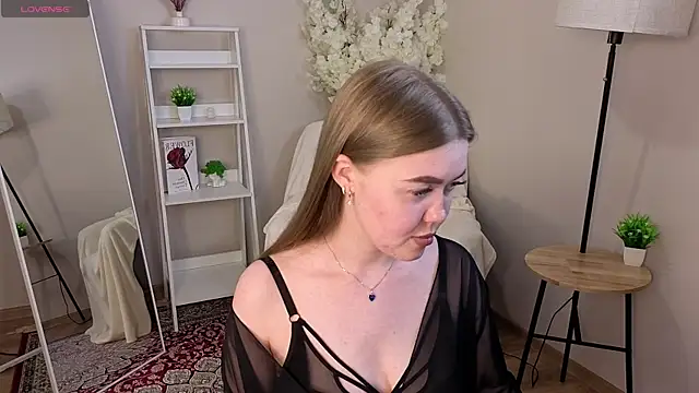 BlondeLina 라이브 XXX 채팅