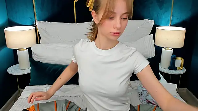 EricaLow Live XXX-chat
