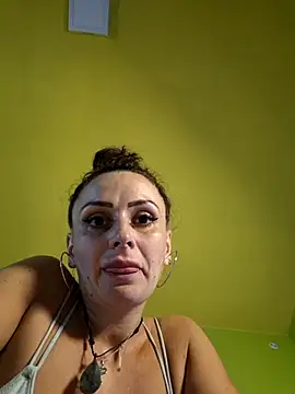 Caramellaa Chat XXX live