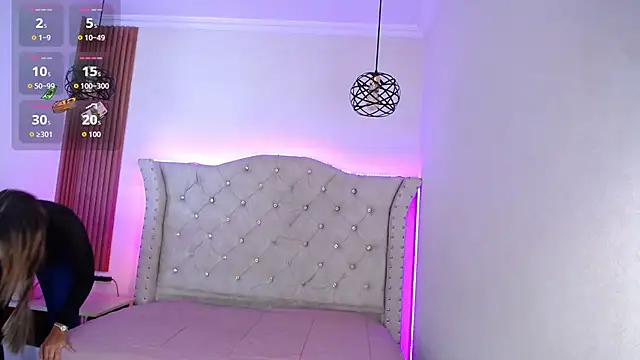 Elizabeth_Evans1 Chat XXX in diretta