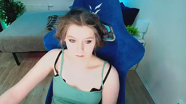 Chatroom XXX en direct de CranberryHot
