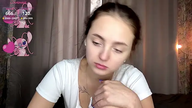 XXX chat uživo modela LoraDavi