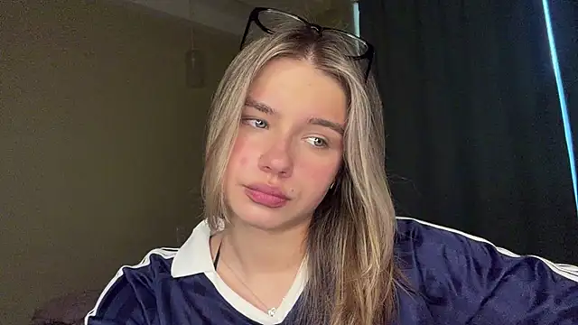 Chat +18 de EarthaStinett ao vivo